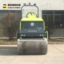 供應新款全液壓3噸壓路機雙驅(qū)雙振壓路機